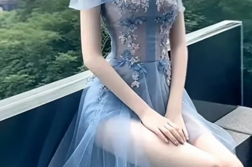 电梯门女主又爆猛料！而后她账号被封了……