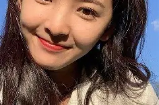 街拍小姐姐好似顶级网红穿薄纱连衣裙气质惊艳秒变神仙姐姐