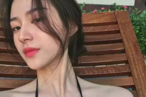 网红“迅猛龙特蕾莎”会员直播引热议因操作失误公开回应真相！